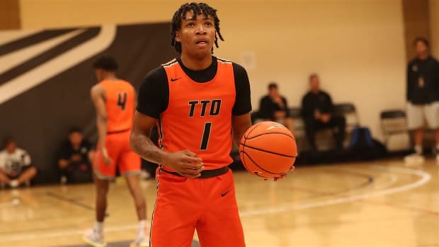 2024 point guard Daquan Davis